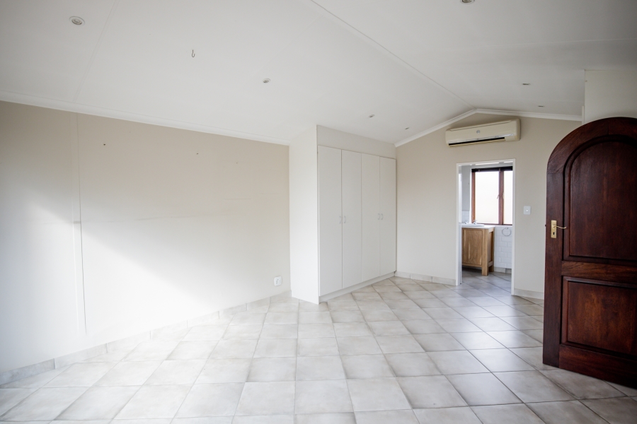 3 Bedroom Property for Sale in The Coves North West